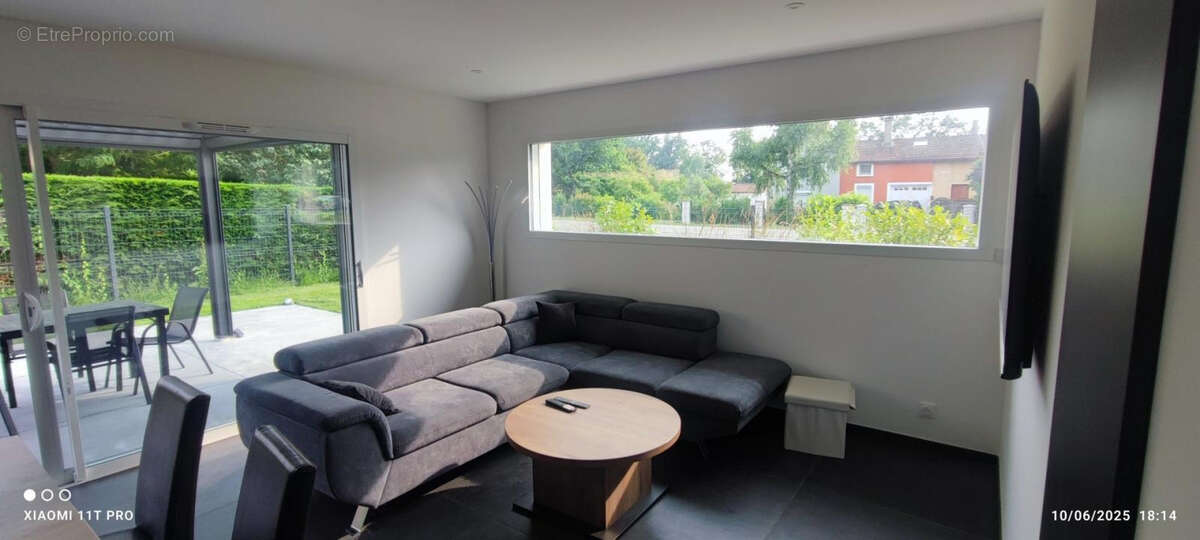 Maison à MONTREVEL-EN-BRESSE