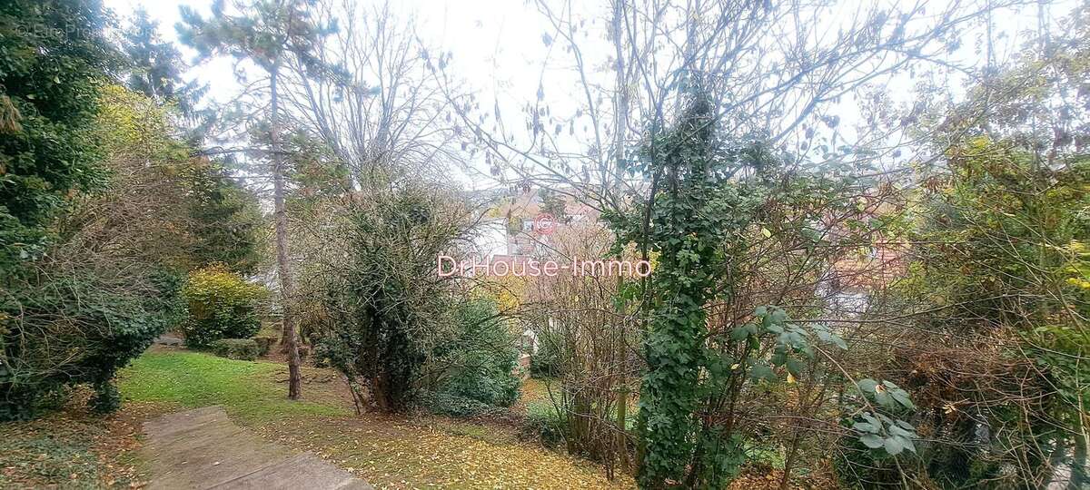 Appartement à LE PERREUX-SUR-MARNE