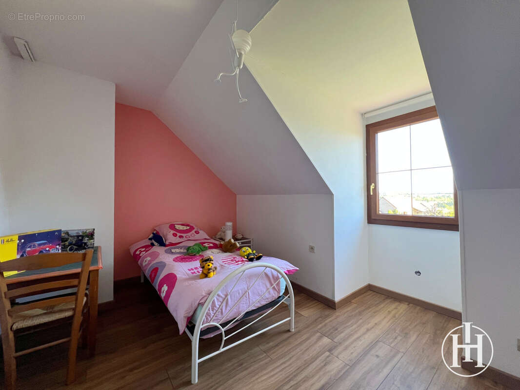 Maison à LA GROUTTE