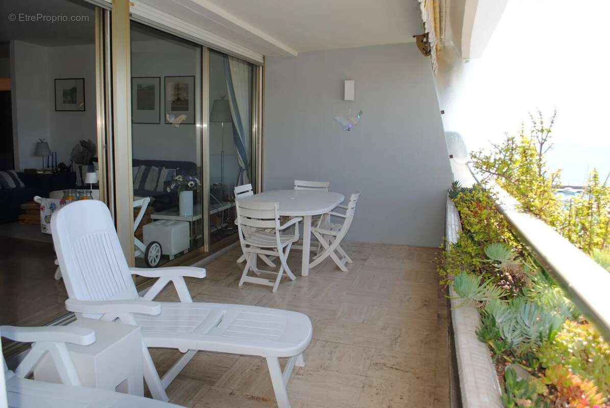 Appartement à VILLENEUVE-LOUBET