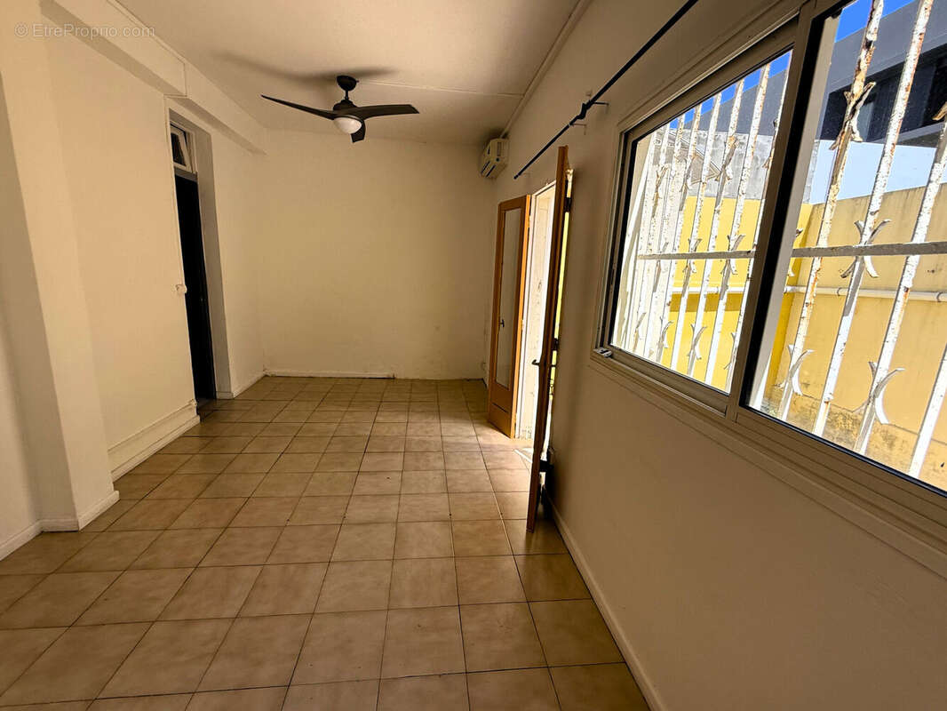 Photo 5 - Maison à SAINT-DENIS