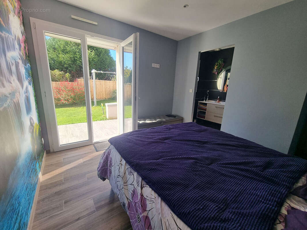 Maison à DRAGEY-RONTHON