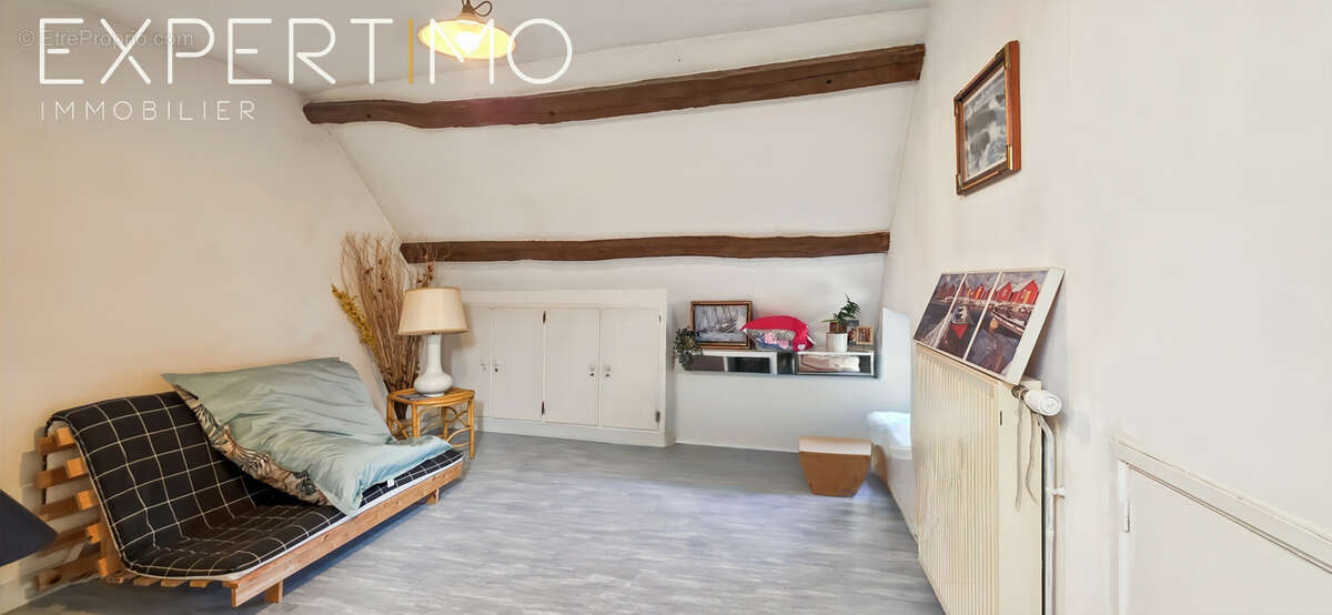 Maison à JANVILLE-SUR-JUINE