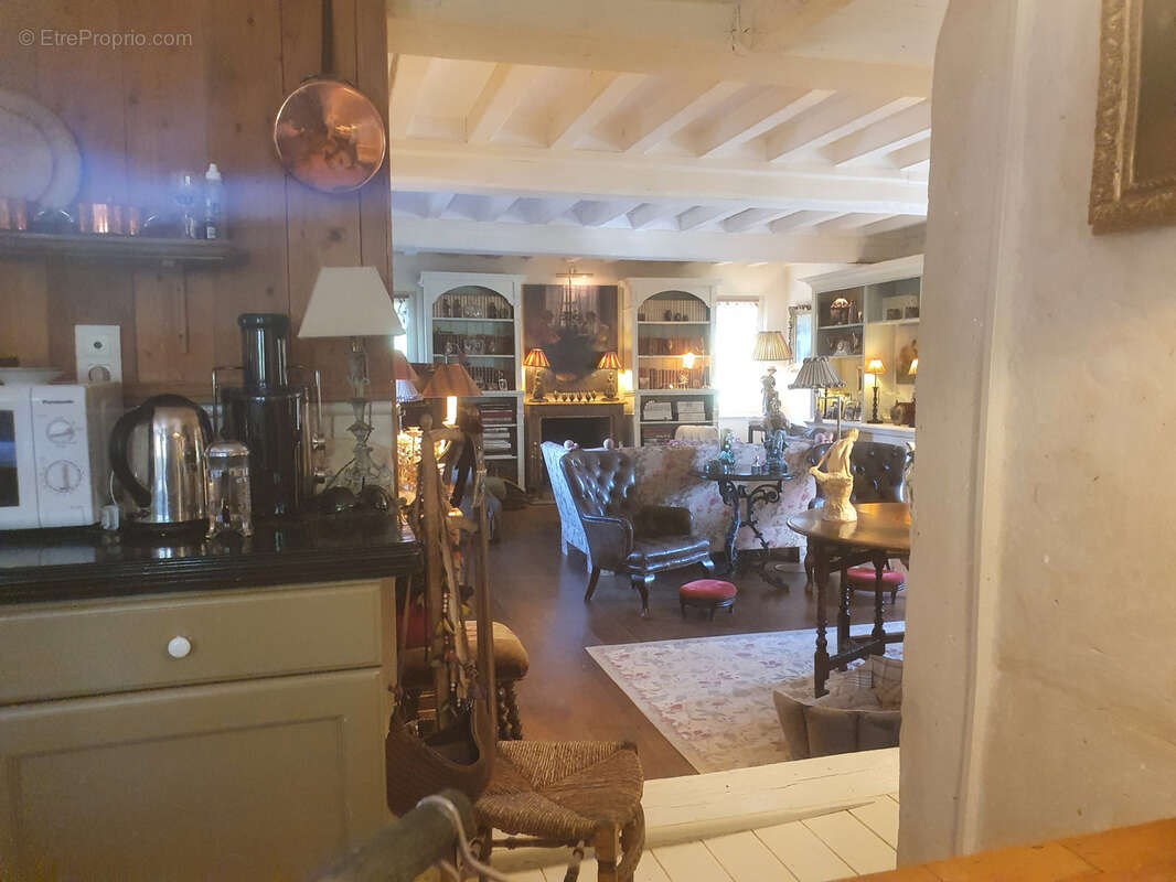 Maison à CORMEILLES