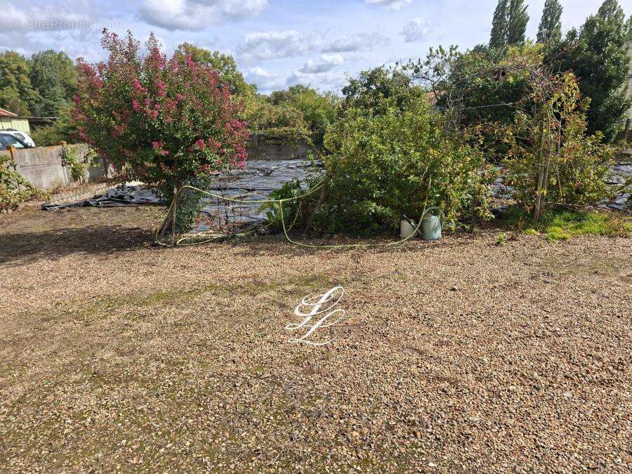 Maison à NOYEN-SUR-SARTHE