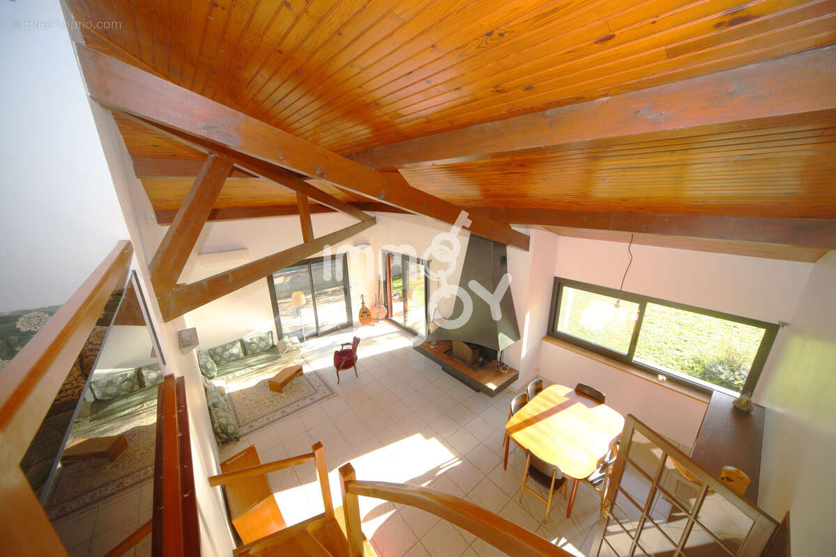 Maison à CARBONNE