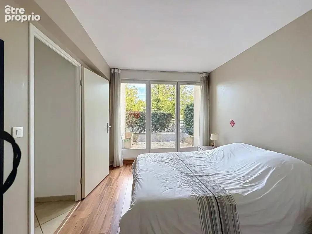 Beau T4 en RDC avec 3 terrasses proche des commerces de La Sourderie - photo 21