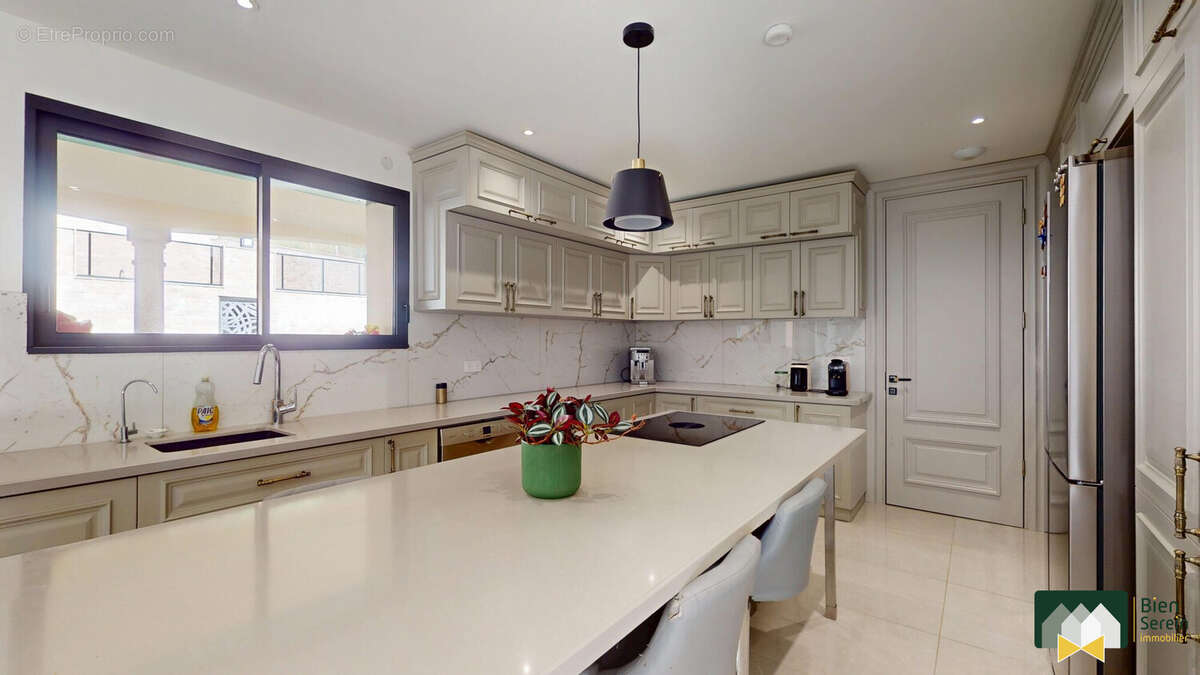 Cuisine - Maison à SAINT-PREST