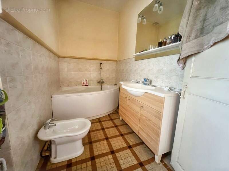 Maison à vendre 5 pièces  (49) avec de nombreuses dépendances habitables - photo 18