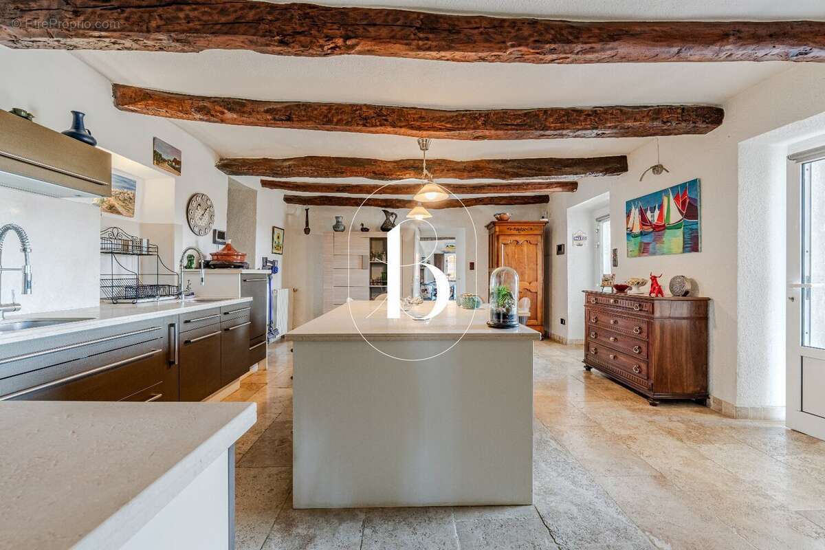 Maison à UZES