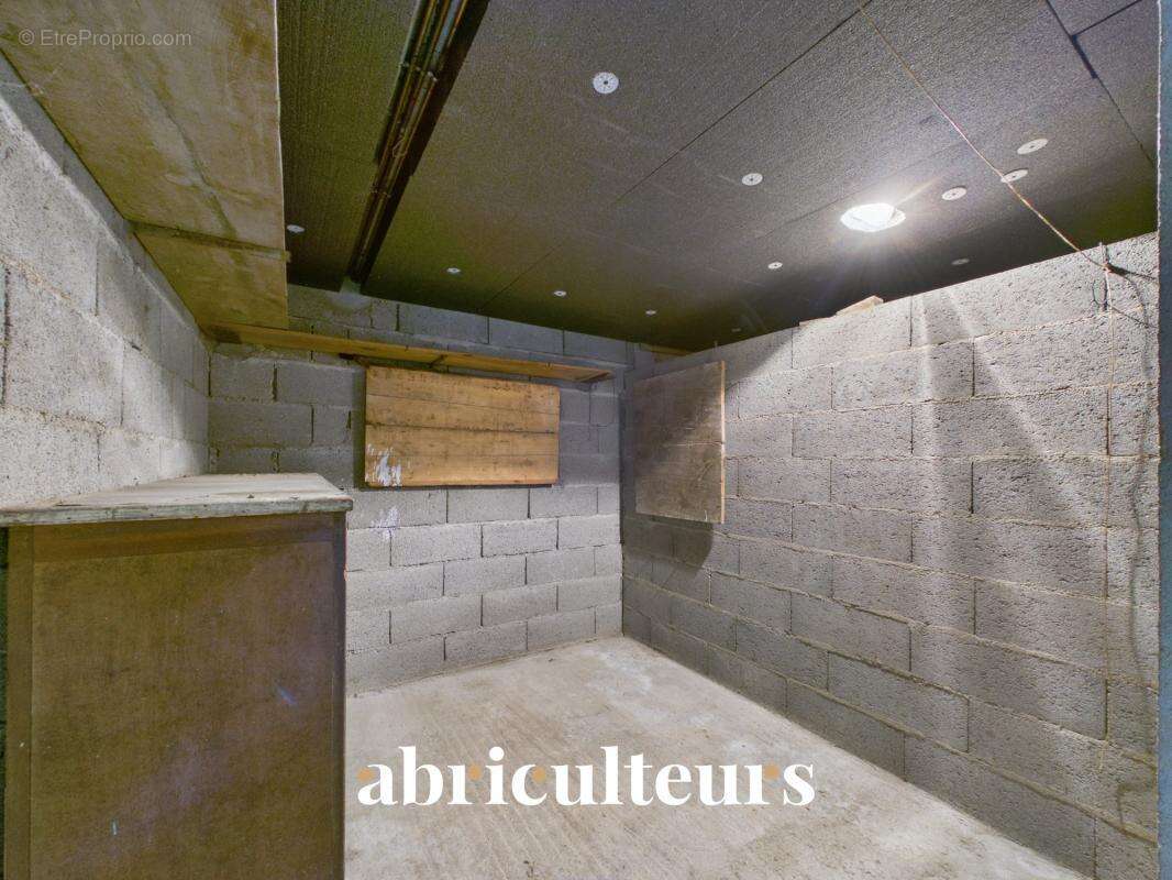 Maison type nantaise , avec grand jardin en vente à bourg de St Hilaire de Clisson (44190) - photo 12