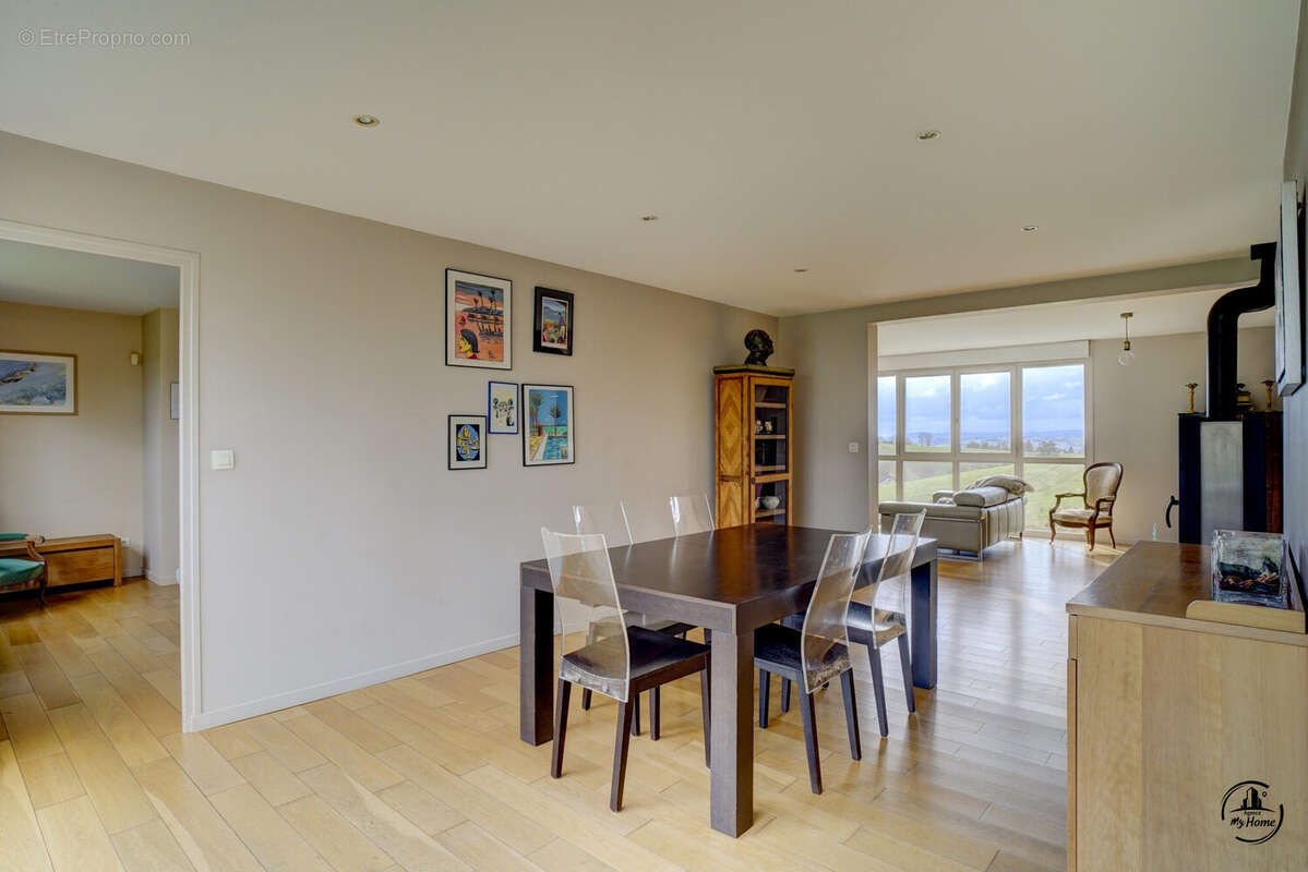 Maison à SAINT-HEAND