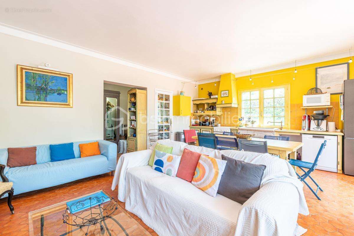 Rare à Portissol : maison avec piscine et vastes espaces, au calme d'un quartier recherché ! - photo 12