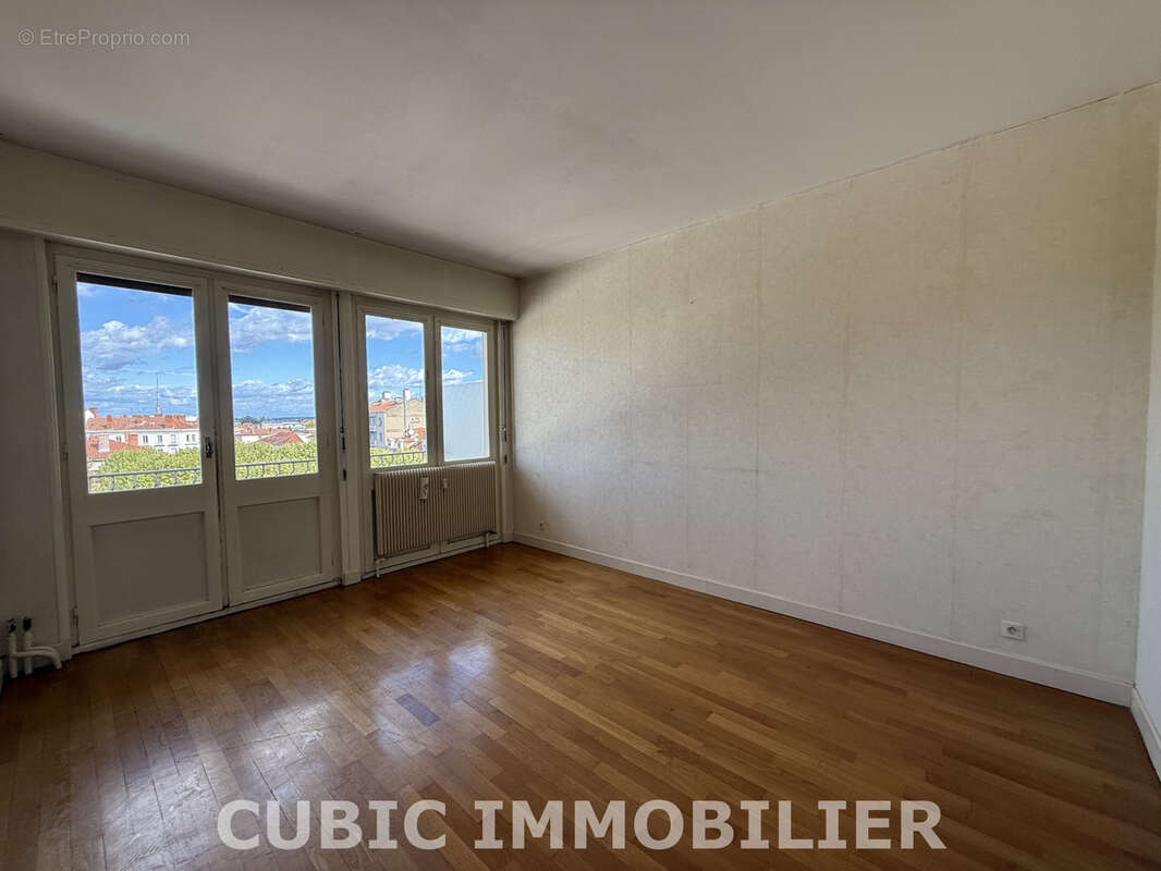 Appartement à VILLEFRANCHE-SUR-SAONE