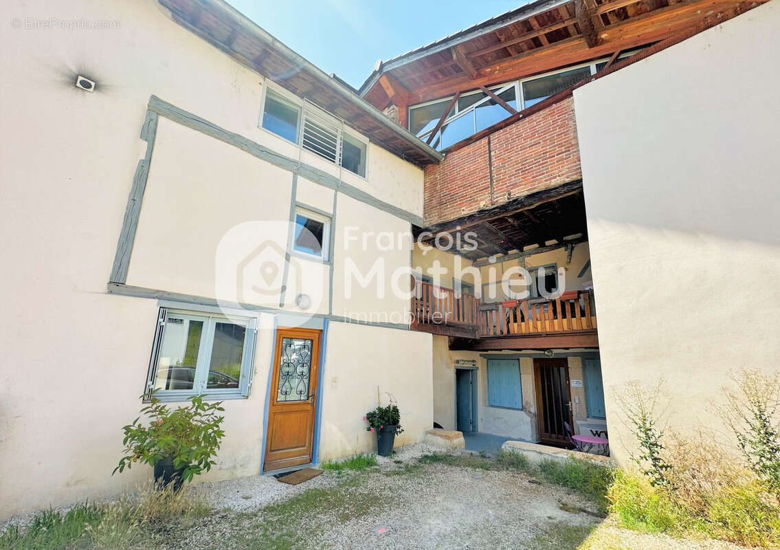 Appartement à CHATILLON-SUR-CHALARONNE