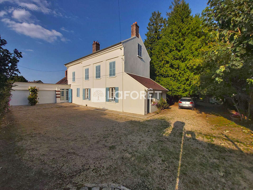 Maison 264 m² à Luzancy  - photo 5
