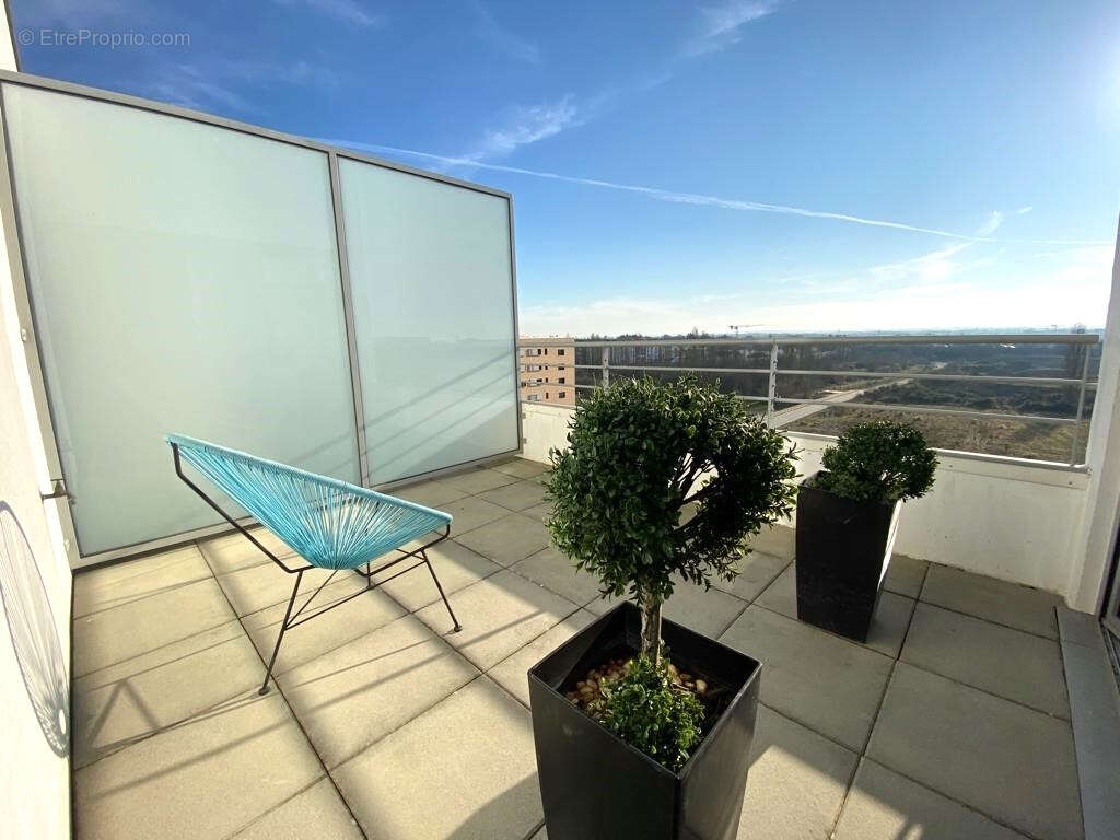 5 pièces - duplex -  3 chambres - 2 terrasses - récent - La Courrouze - Rennes/Saint-Jacques - photo 12