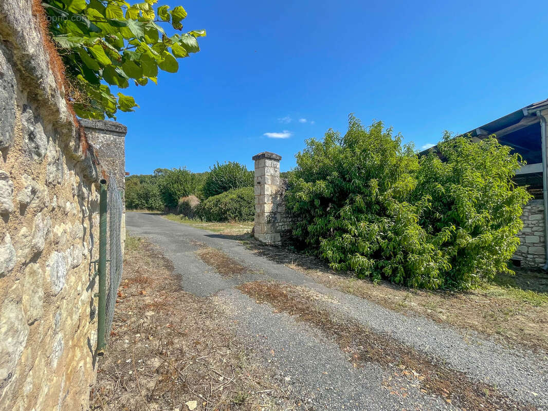 Maison à SAINT-SAUVEUR