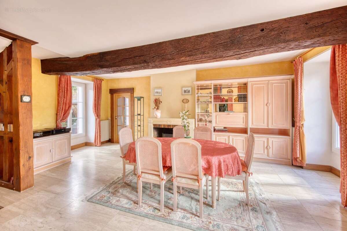 Maison à PLAISIR