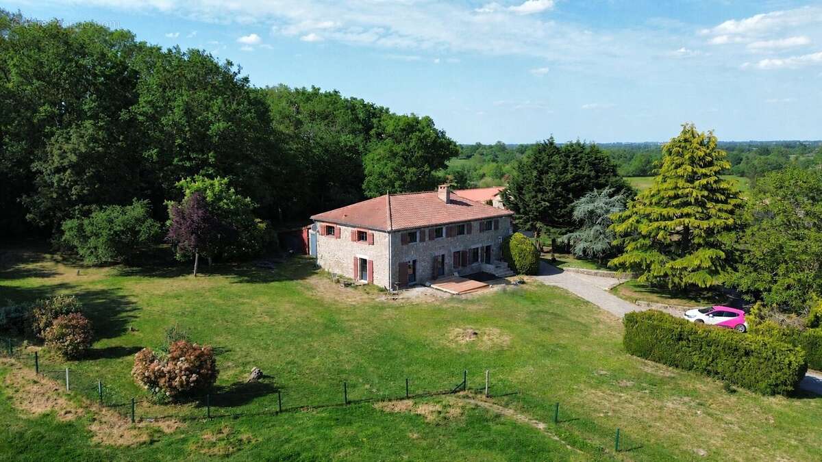 Maison à BRESSUIRE