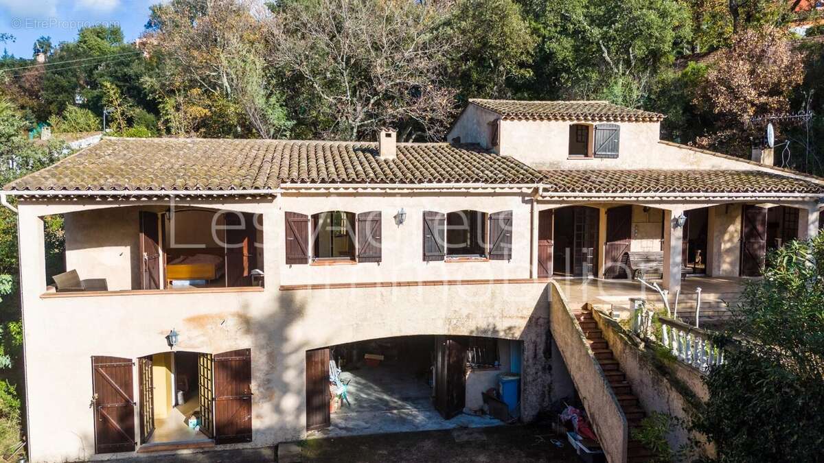 Maison à LES ADRETS-DE-L'ESTEREL