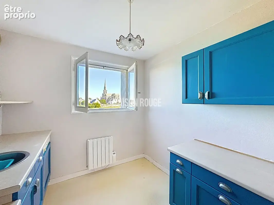 Paimpol Centre -  Appartement lumineux au calme, cave, parking - photo 4