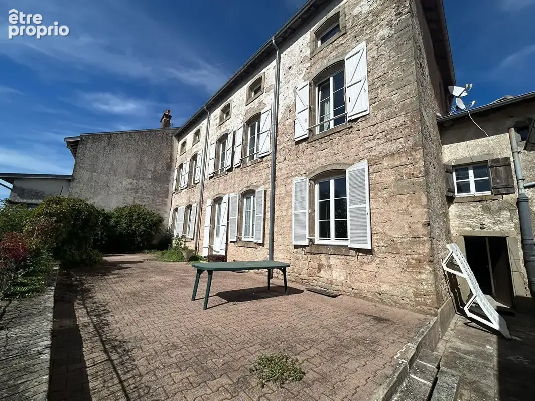 Maison bourgeoise Darney 10 pièce(s) 353 m2 - photo 2