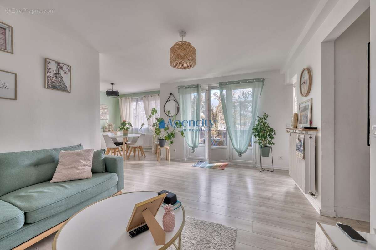 Appartement à GOURNAY-SUR-MARNE
