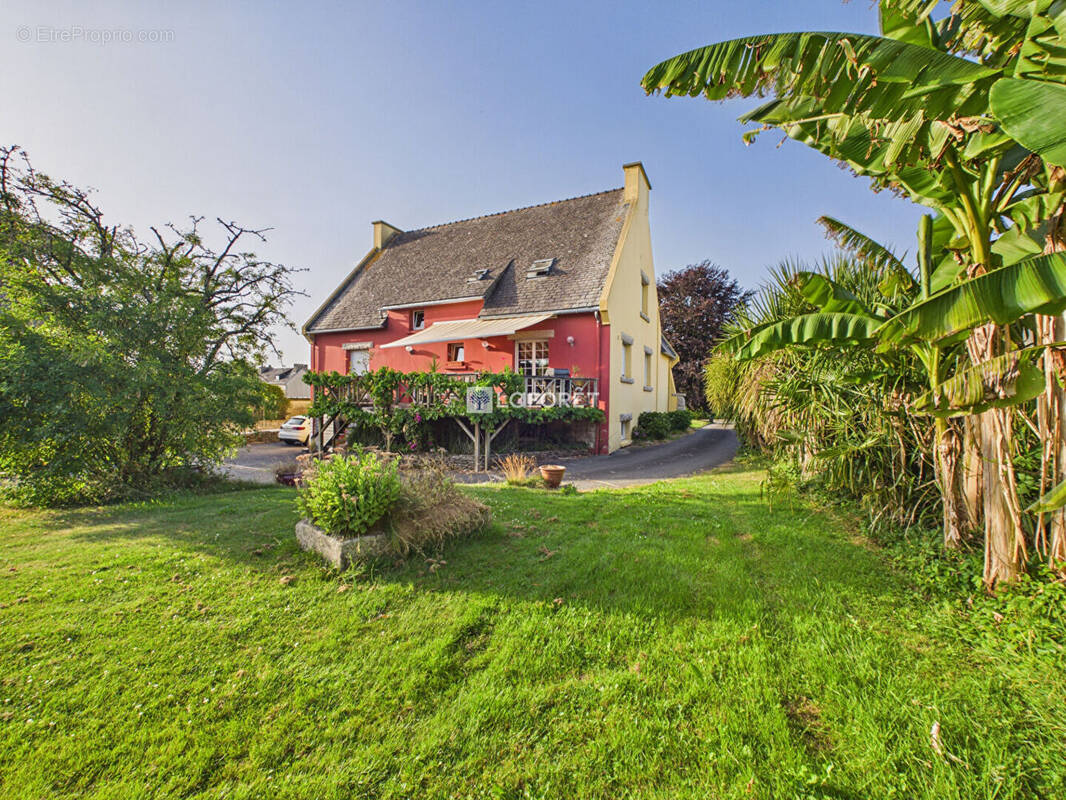 Maison à PLEYBEN
