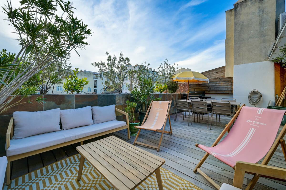 Appartement à MARSEILLE-6E