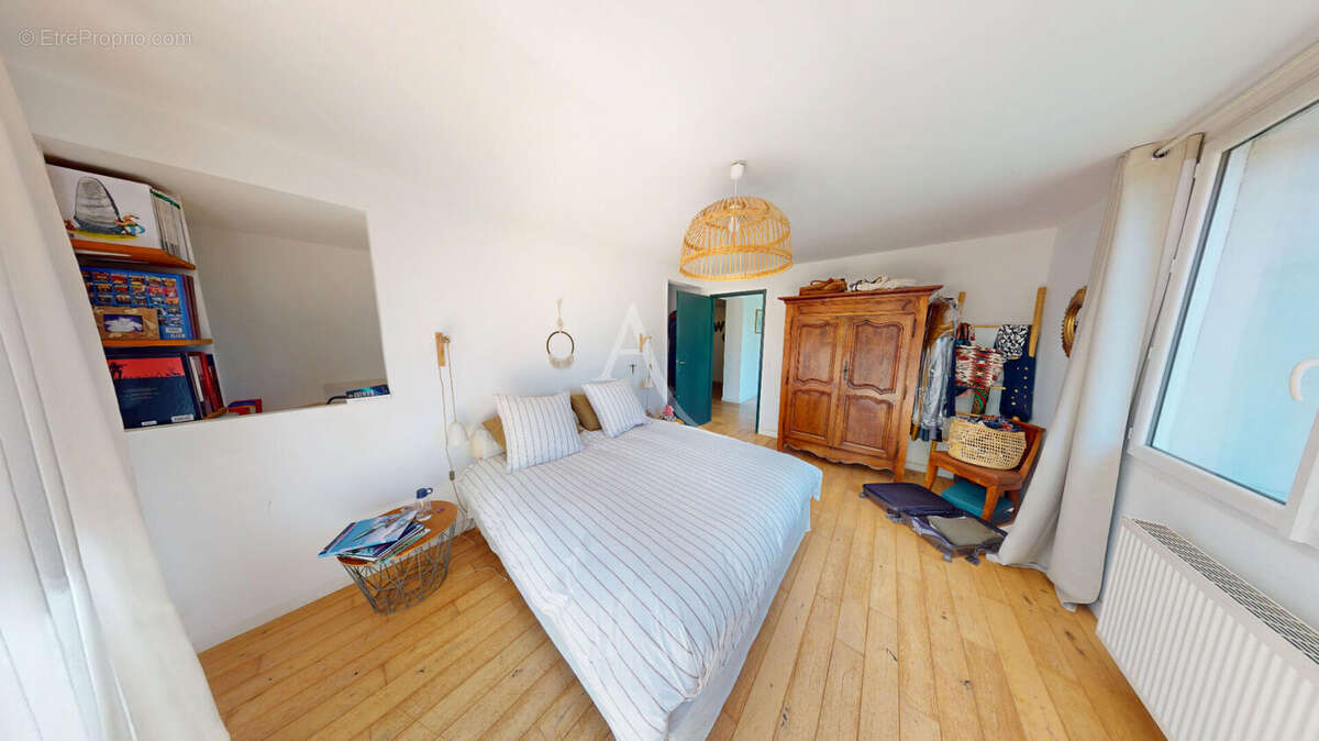 Maison 8 pièces de 200m² - photo 10