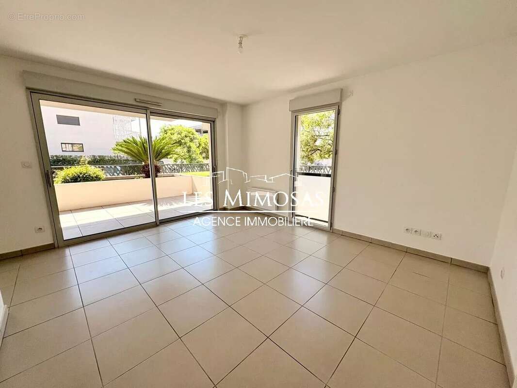 Appartement à FREJUS