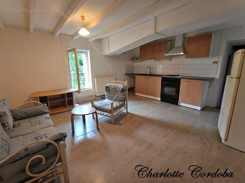 Maison à FEUGAROLLES