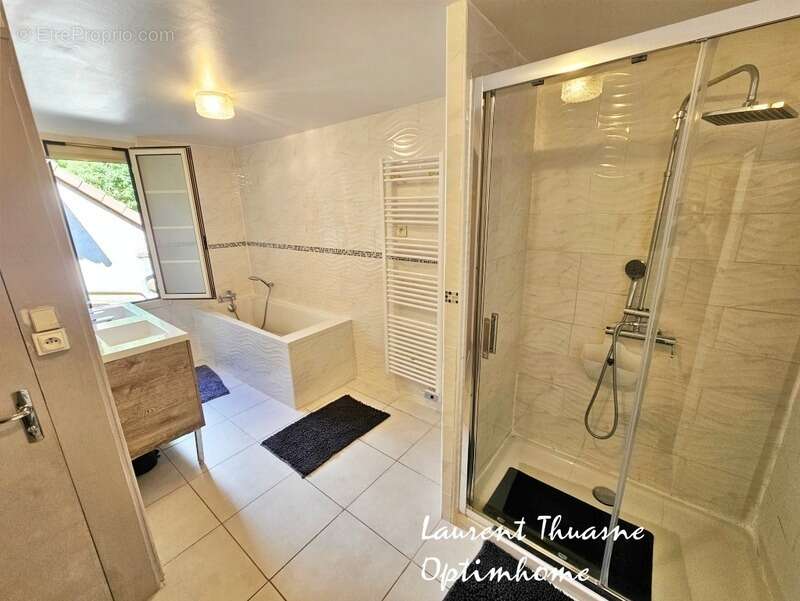 Maison à BADEFOLS-D'ANS
