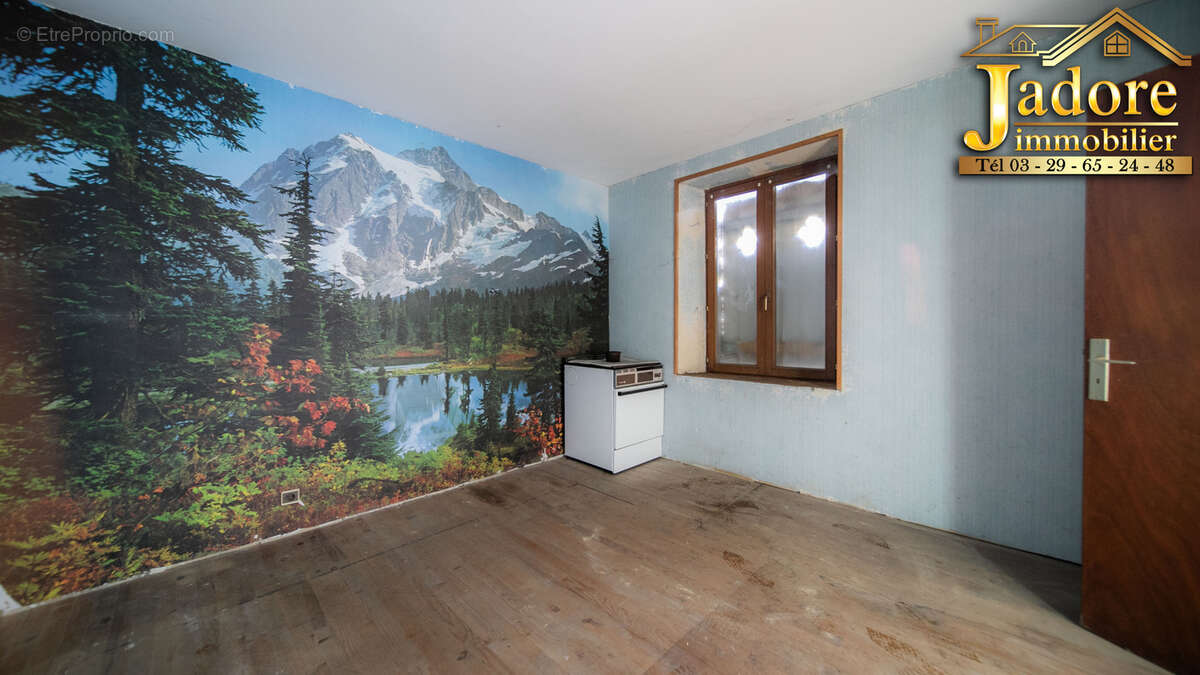 *** trop tard *** maison a renover - photo 5