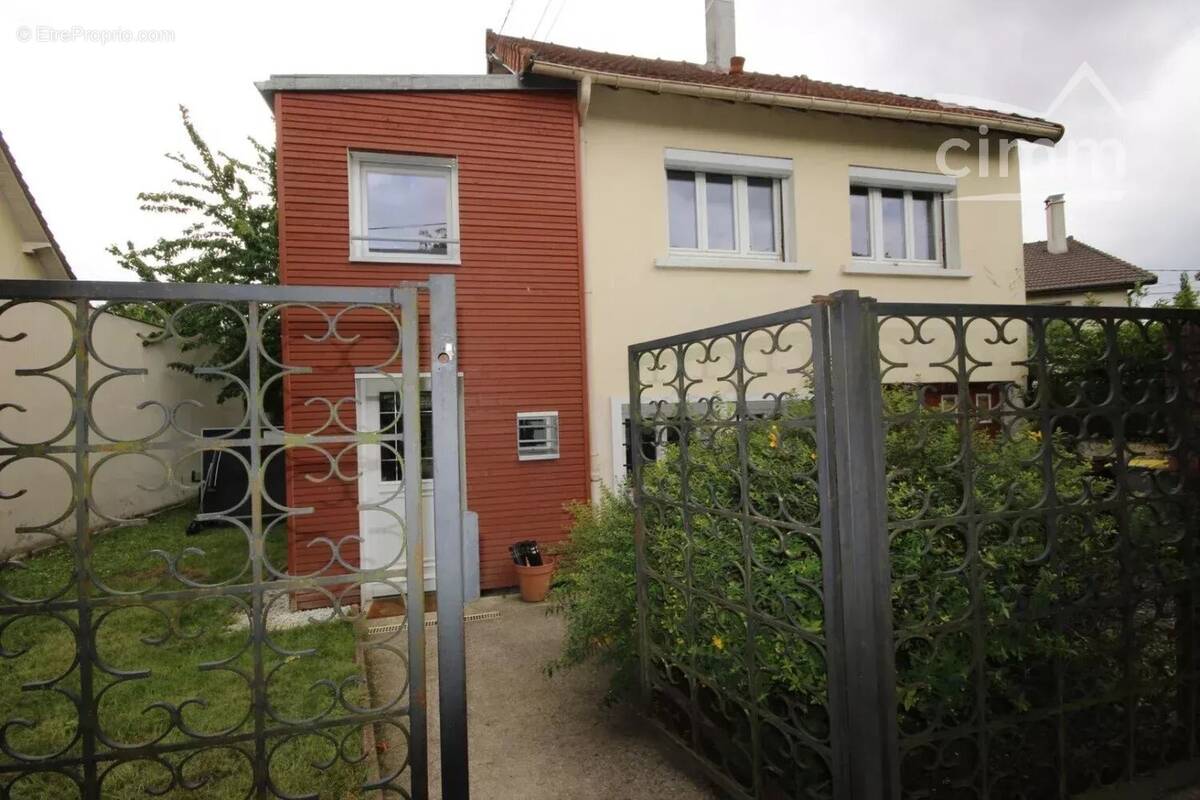 Maison à GOURNAY-SUR-MARNE