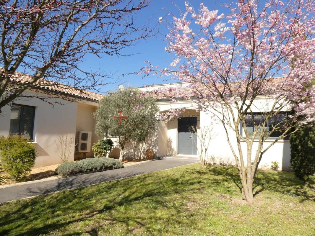 Maison à FREJAIROLLES