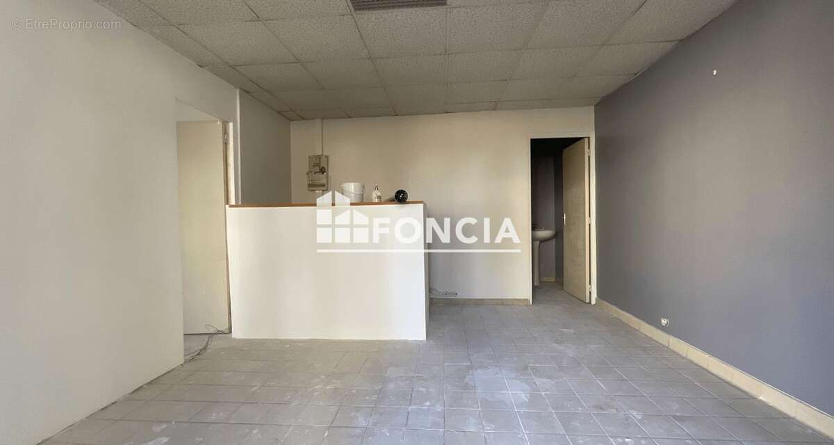 Commerce à CORBEIL-ESSONNES