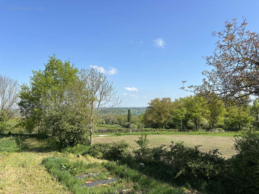 Maison à LOUROUX-DE-BEAUNE