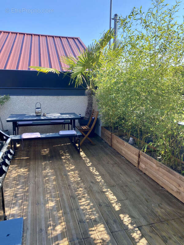 Appartement à LE COTEAU