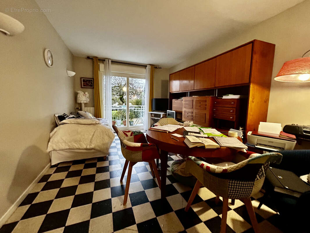 Maison à BONNIERES-SUR-SEINE