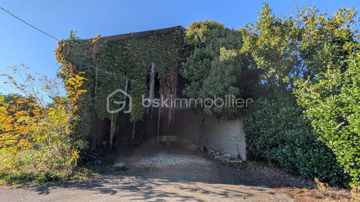 Maison à PONT-L'ABBE-D'ARNOULT