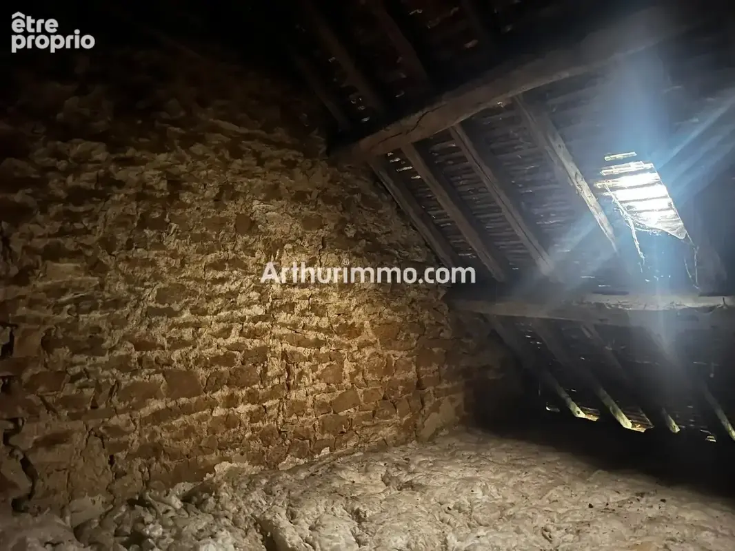 Maison en pierre avec fort potentiel, idéale investissement - photo 26