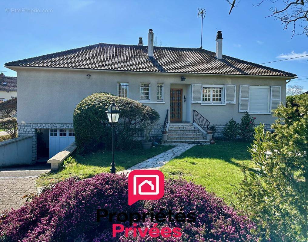 Maison à VILLEMANDEUR