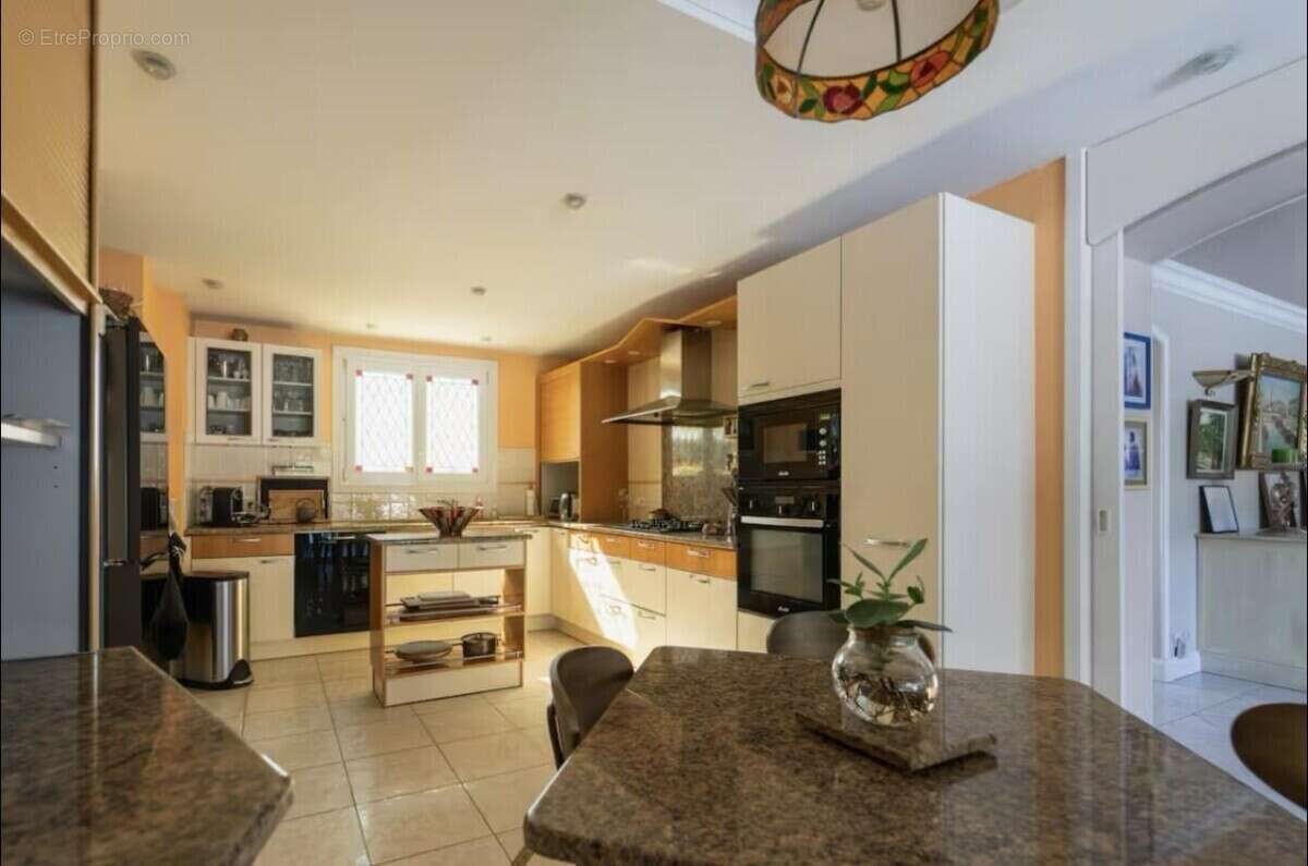 Maison à BUXEROLLES