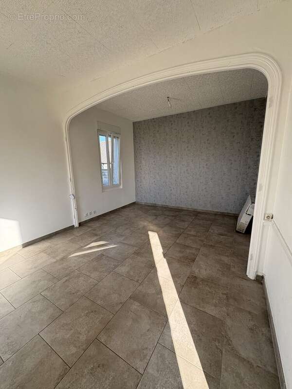 Maison à LE MESNIL-GUILLAUME