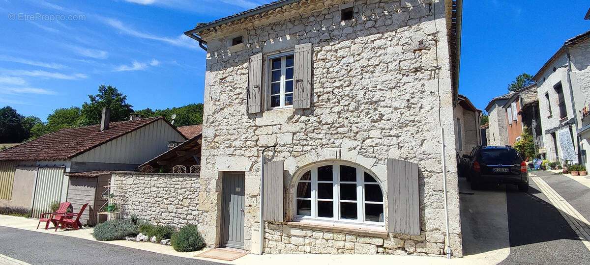 Maison à TOUFFAILLES