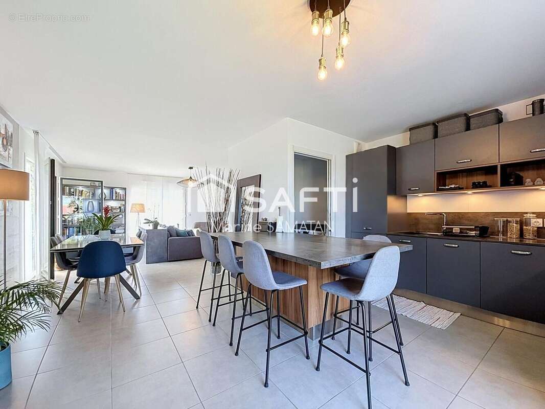 Appartement 118 m² à Feigeres  - photo 3