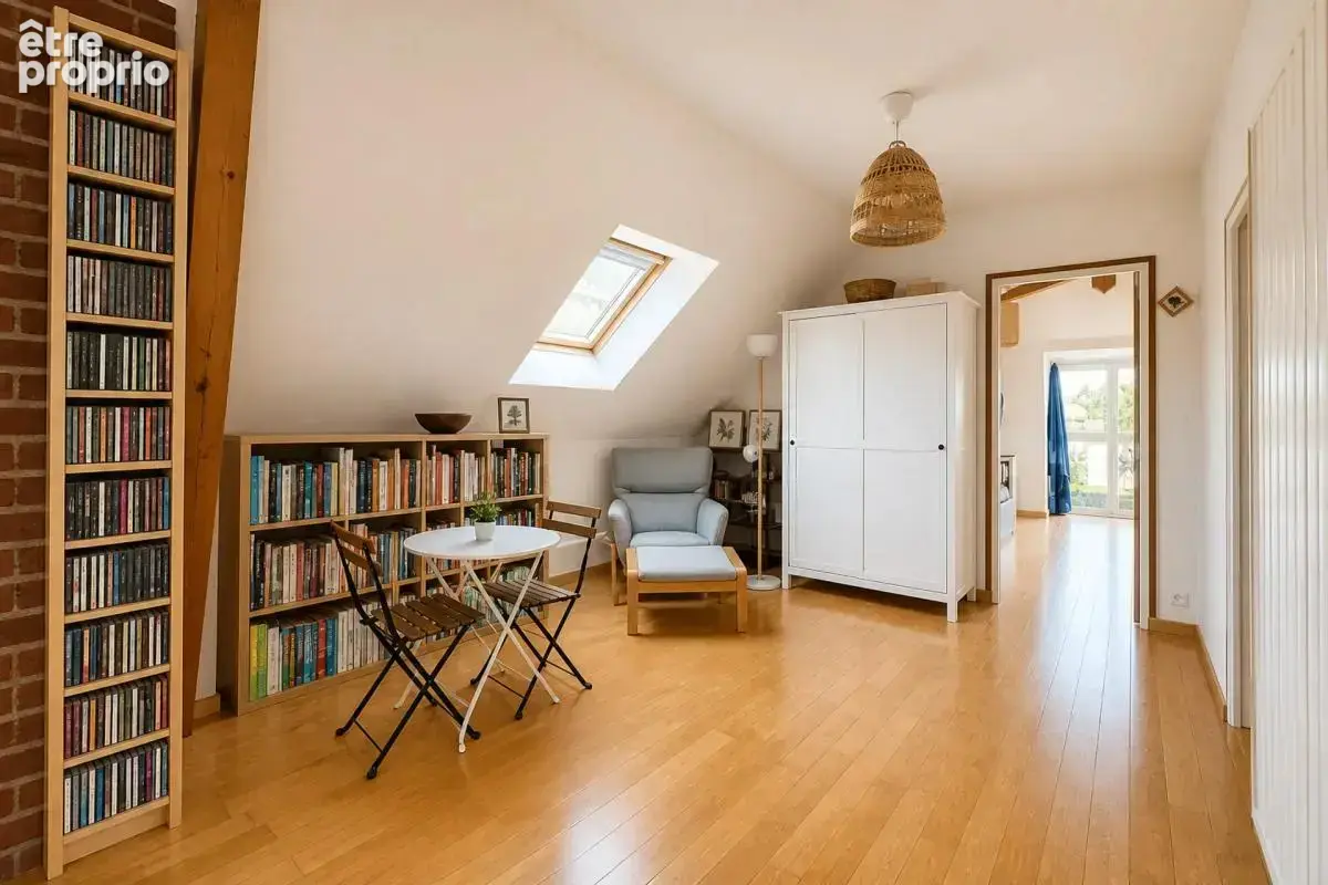 Maison de 8 pièces de 240 m² à Sainte-Maure-de-Touraine - photo 7