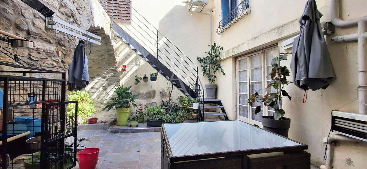 Maison à FAUGERES